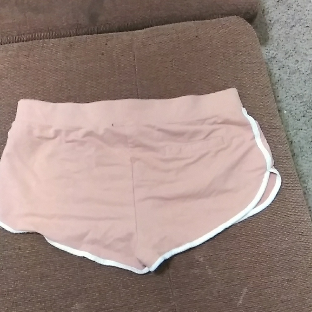 Short's - Picture 2 of 2